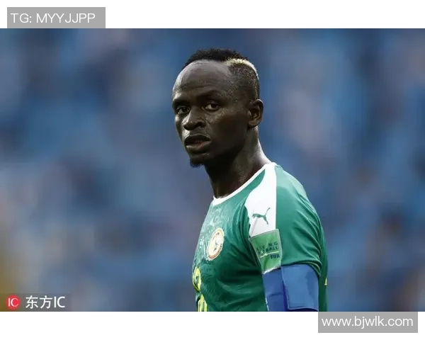 搞笑足球明星马内的幽默瞬间与场上风采的完美结合